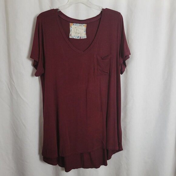Cupio 1X Women's Tee t-shirt short sleeves Burgundy front pocket V-neck hi-low - Picture 1 of 9